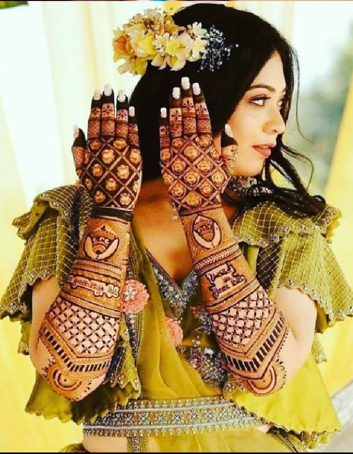 Traditional mehandi design by professional mehandi artist in Ghaziabad